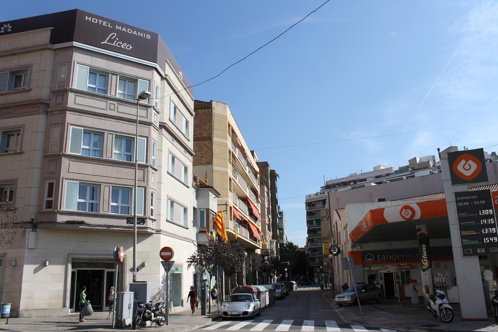 הוספיטלט דה יוברגאט Hotel Madanis Liceo מראה חיצוני תמונה