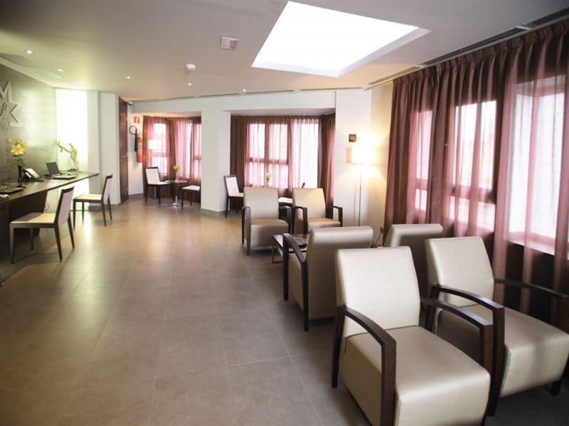 הוספיטלט דה יוברגאט Hotel Madanis Liceo מראה פנימי תמונה