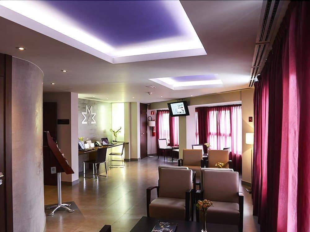 הוספיטלט דה יוברגאט Hotel Madanis Liceo מראה חיצוני תמונה